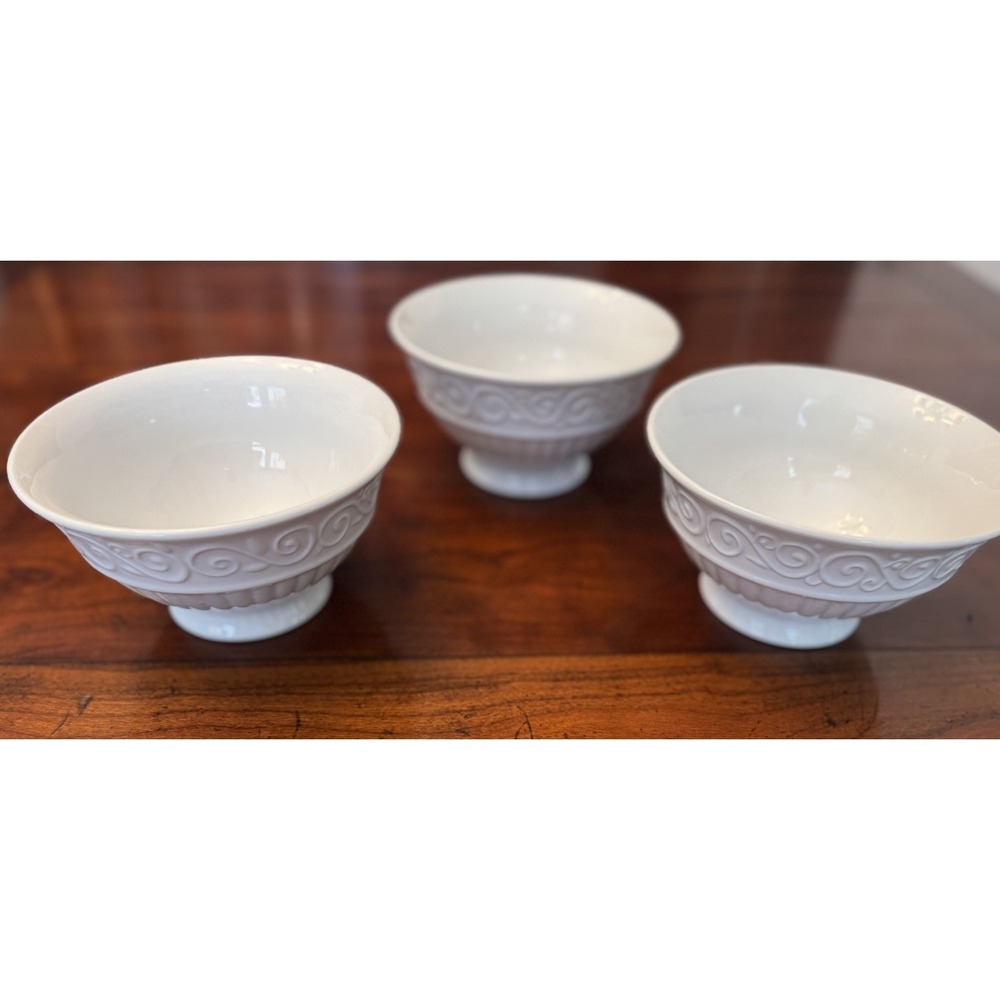 Set Of 3 Claremont by Gibson Ribbed Scrolls Footed Soup/Cereal Bowls - Picture 2 of 6